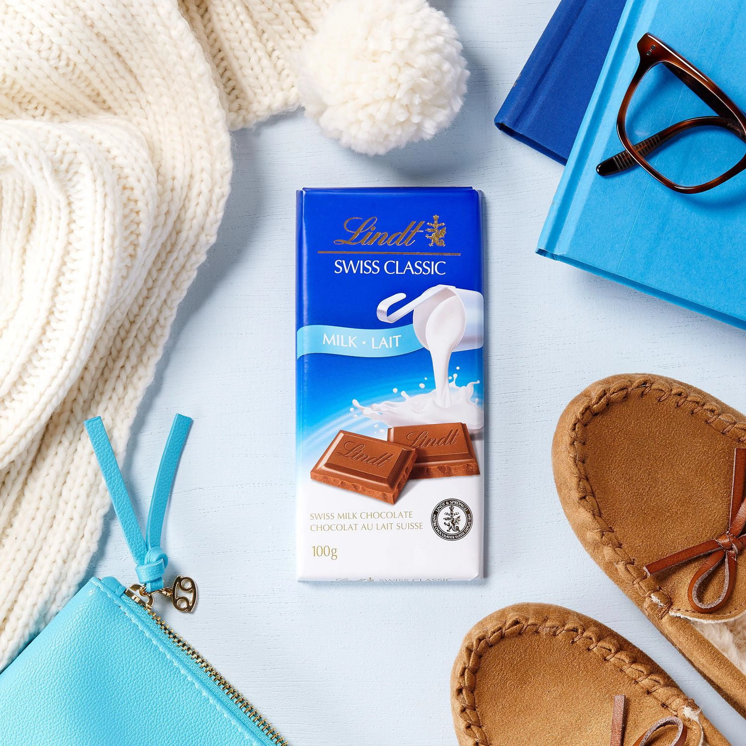 Lindt Swiss Classic Milk Chocolate Bar, 100g - Image 3