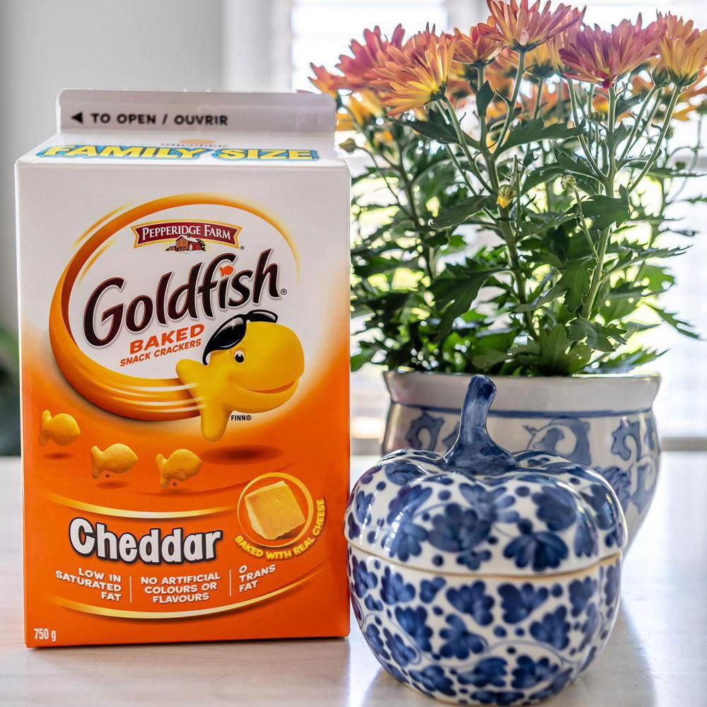 Goldfish Cheddar Crackers Family Pack Snack - Image 4