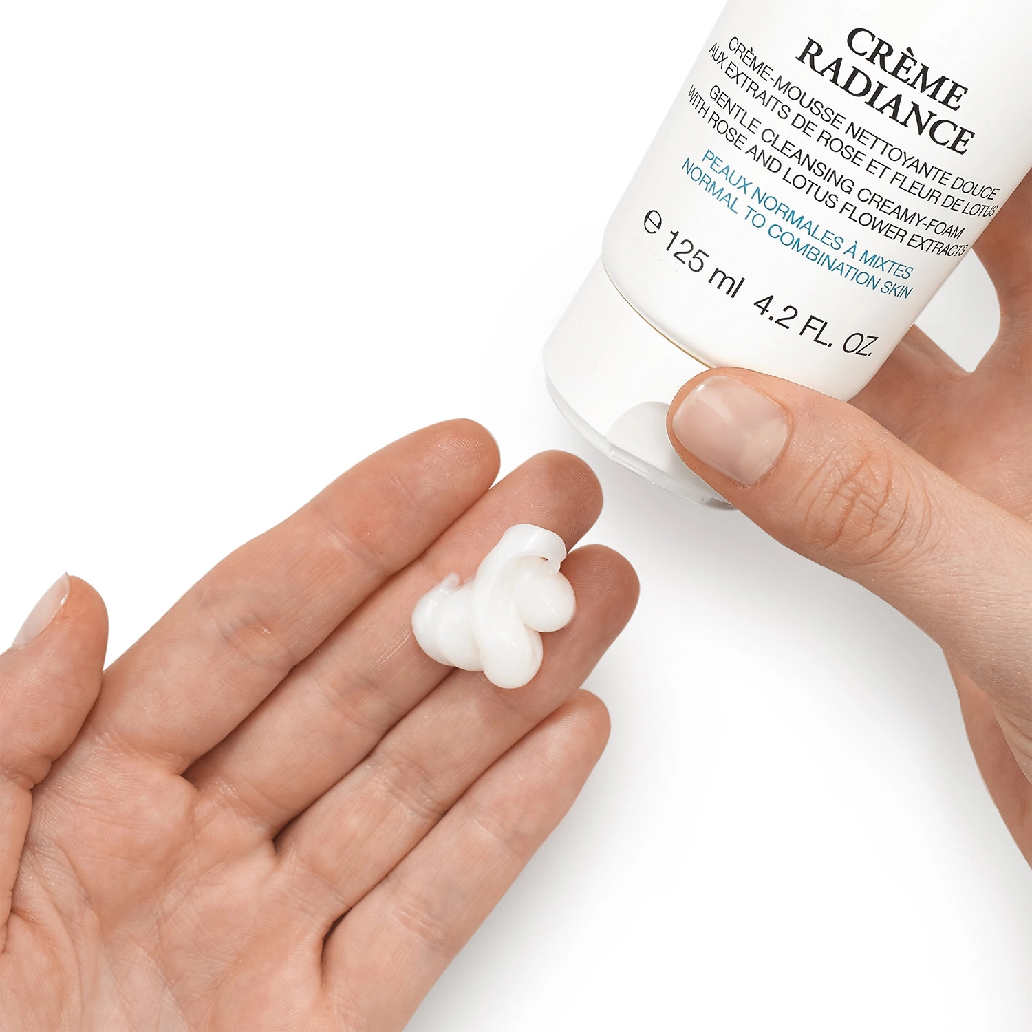 Lancôme Crème Radiance Gentle Cleansing Creamy-Foam Cleanser 4.2 oz/125 mL - Image 2