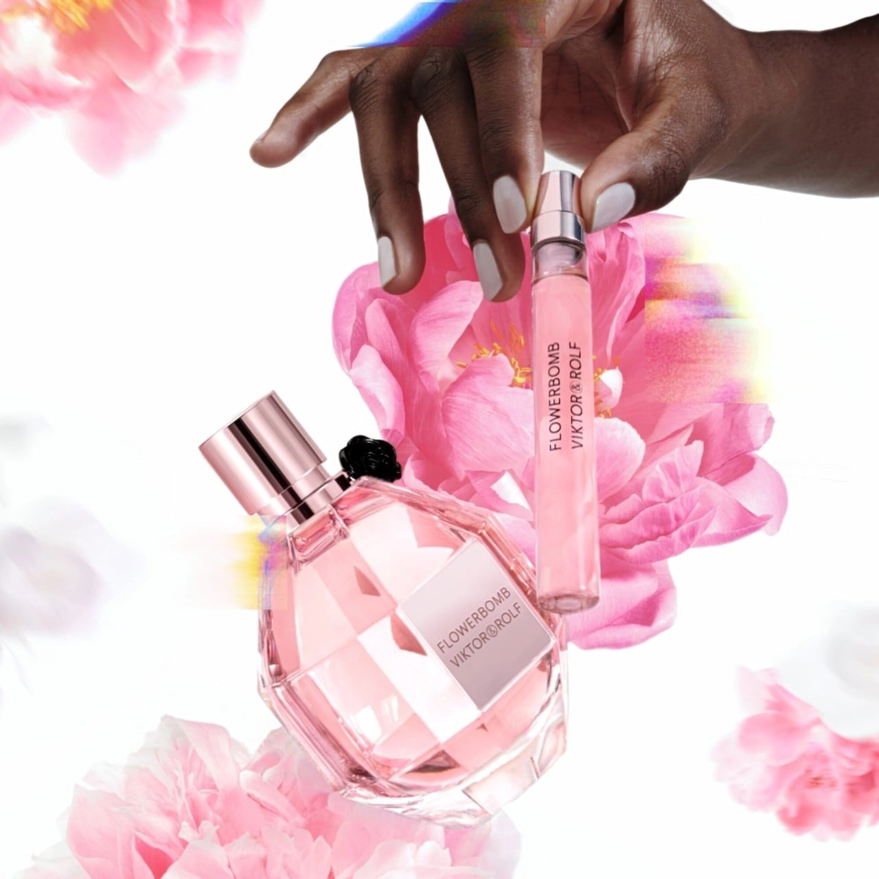 Viktor&Rolf Flowerbomb Mini 0.68 oz/20 mL Floral Scent - Image 4