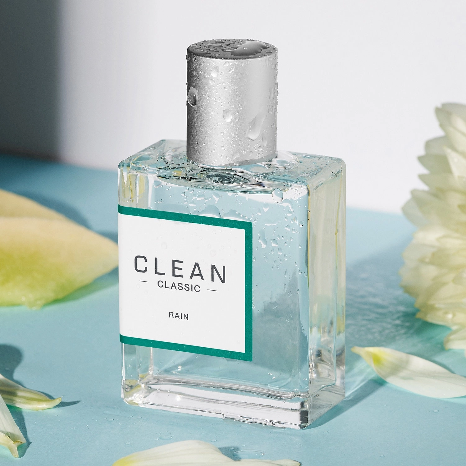 CLEAN RESERVE Classic - Rain Size: 0.34 oz/10 mL Fresh Florals Fragrance - Image 3