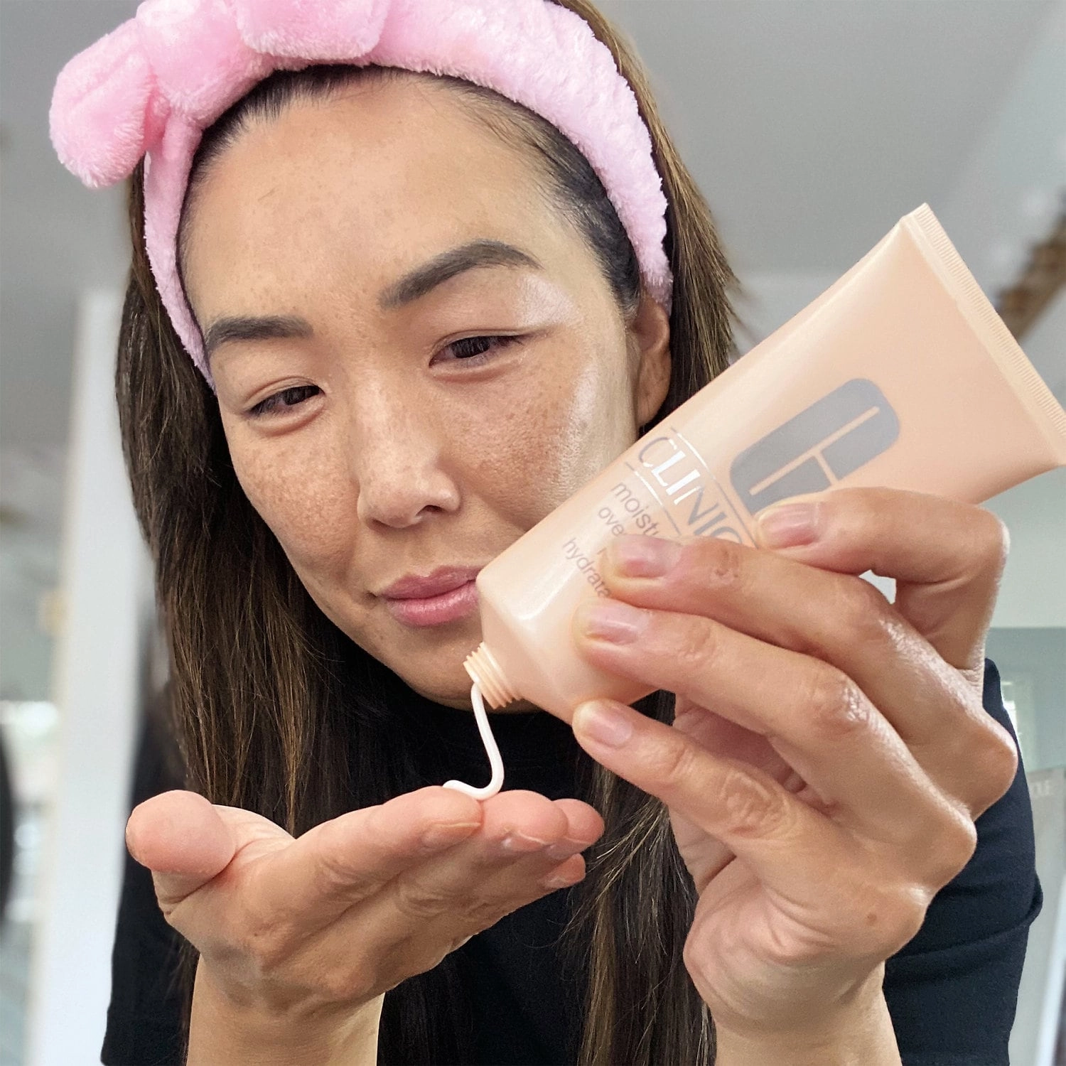 CLINIQUE Moisture Surge™ Overnight Face Mask Size: 3.4 oz/100 mL - Image 4
