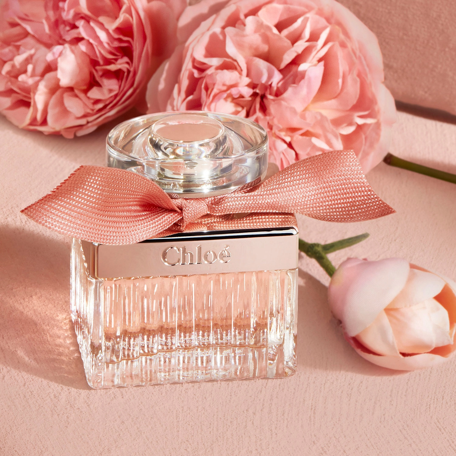 Chloé Roses De Chloé Eau de Toilette Rollerball - Size: 0.33 oz/9.8 mL - Image 2