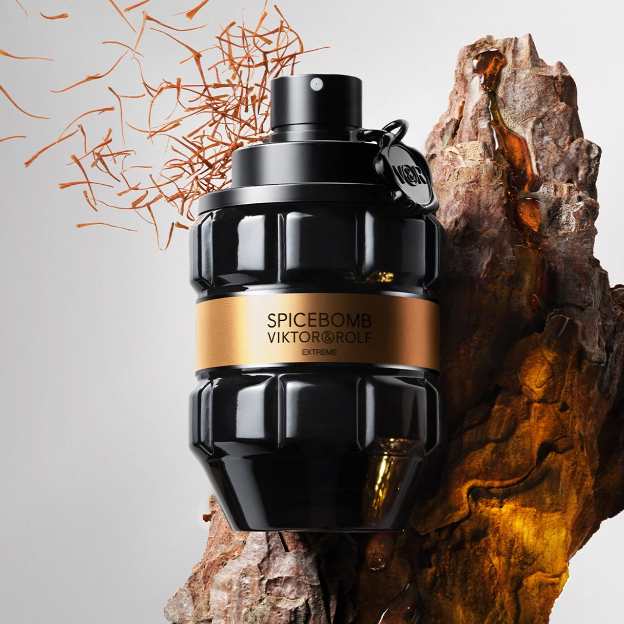 Viktor&Rolf Spicebomb Extreme 3.04 oz/90 mL Warm & Spicy Woody Amber Fragrance - Image 2
