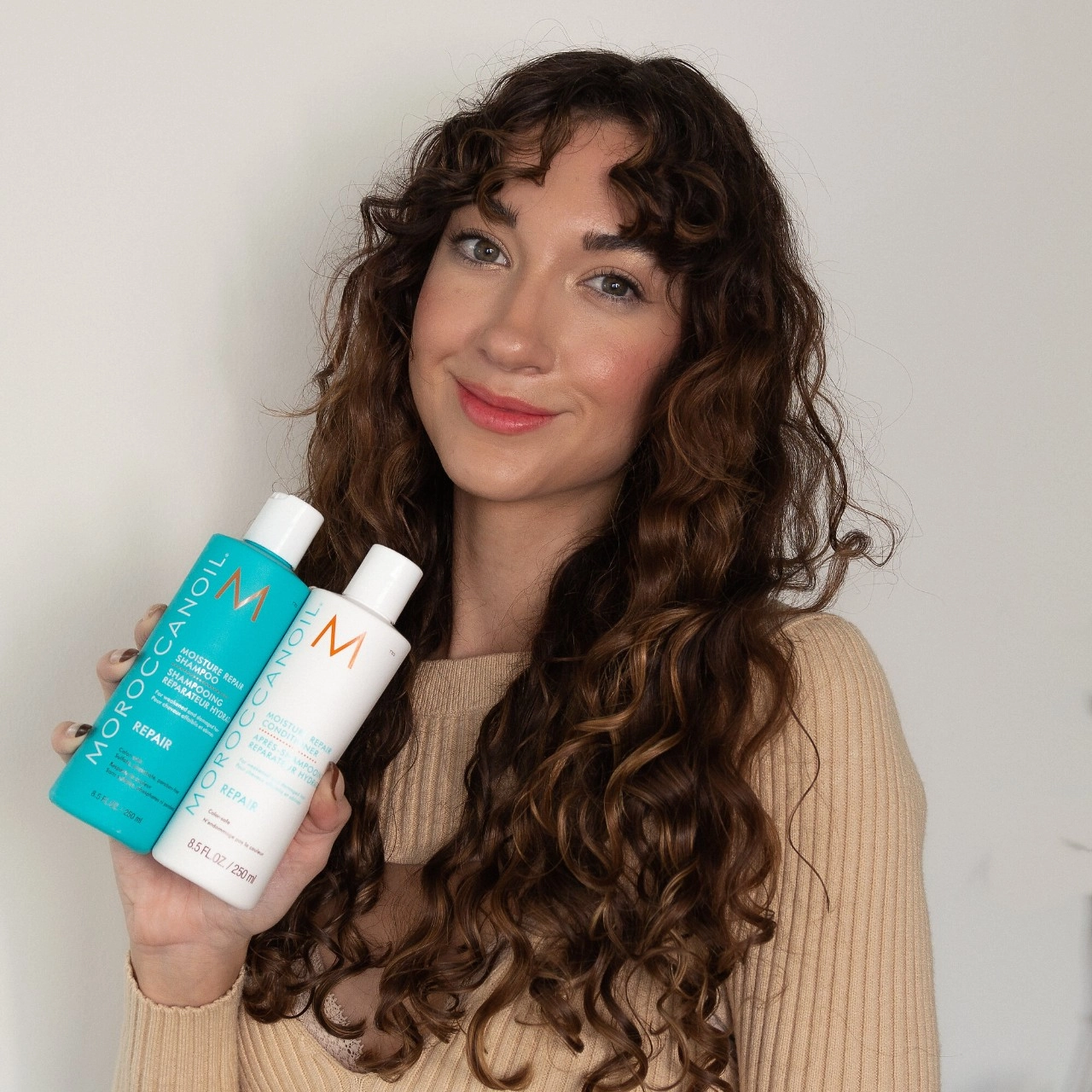 Moroccanoil Moisture Repair Shampoo 2.4 oz/70 mL - Image 5