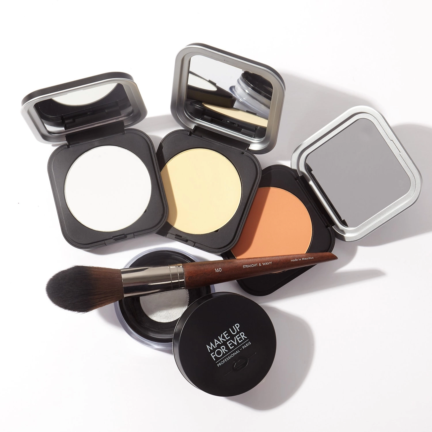 MAKE UP FOR EVER Ultra HD Microfinishing Pressed Powder Color: Translucent - Image 5