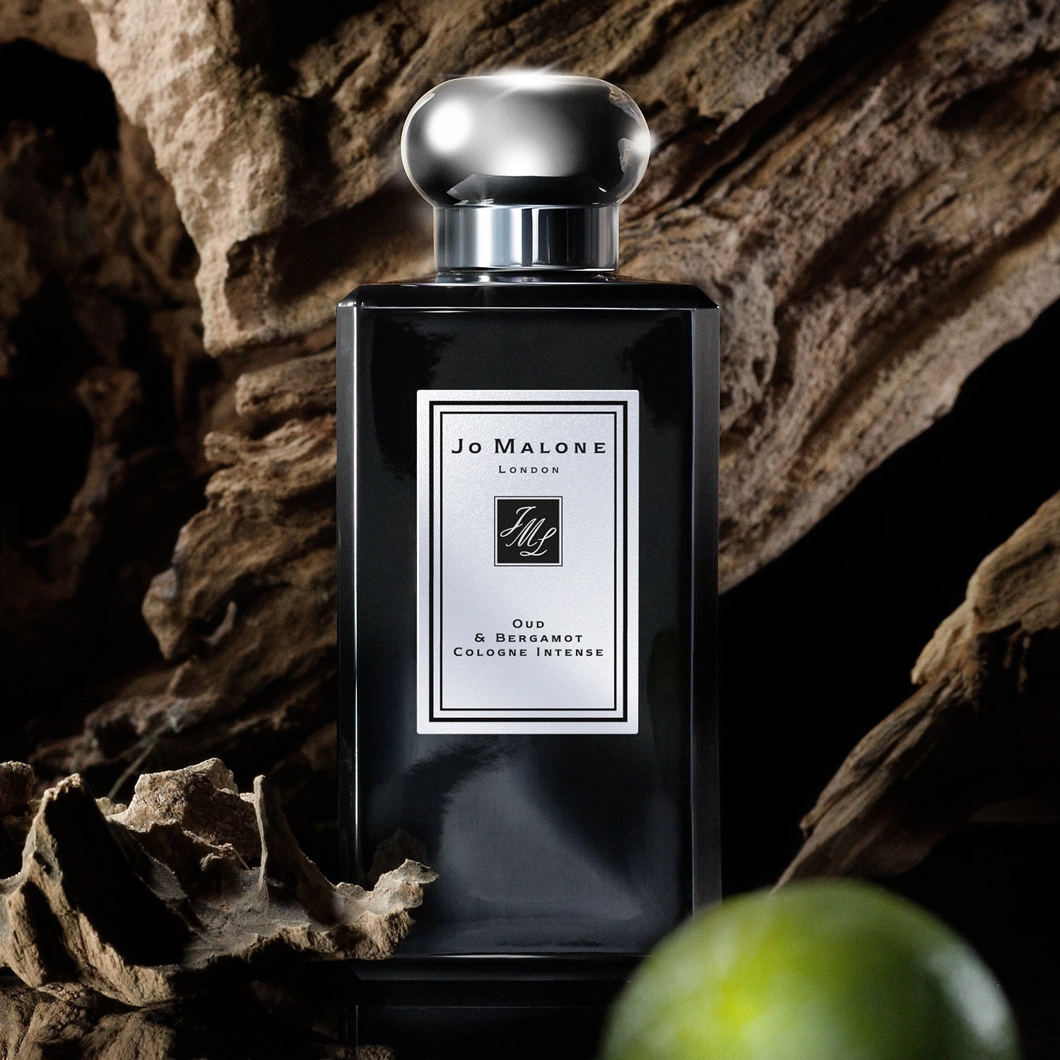 Jo Malone London Oud & Bergamot Cologne Intense 1.7 oz/50 mL Warm & Spicy Cool Spice Bergamot, Cedarwood, Oud - Image 4
