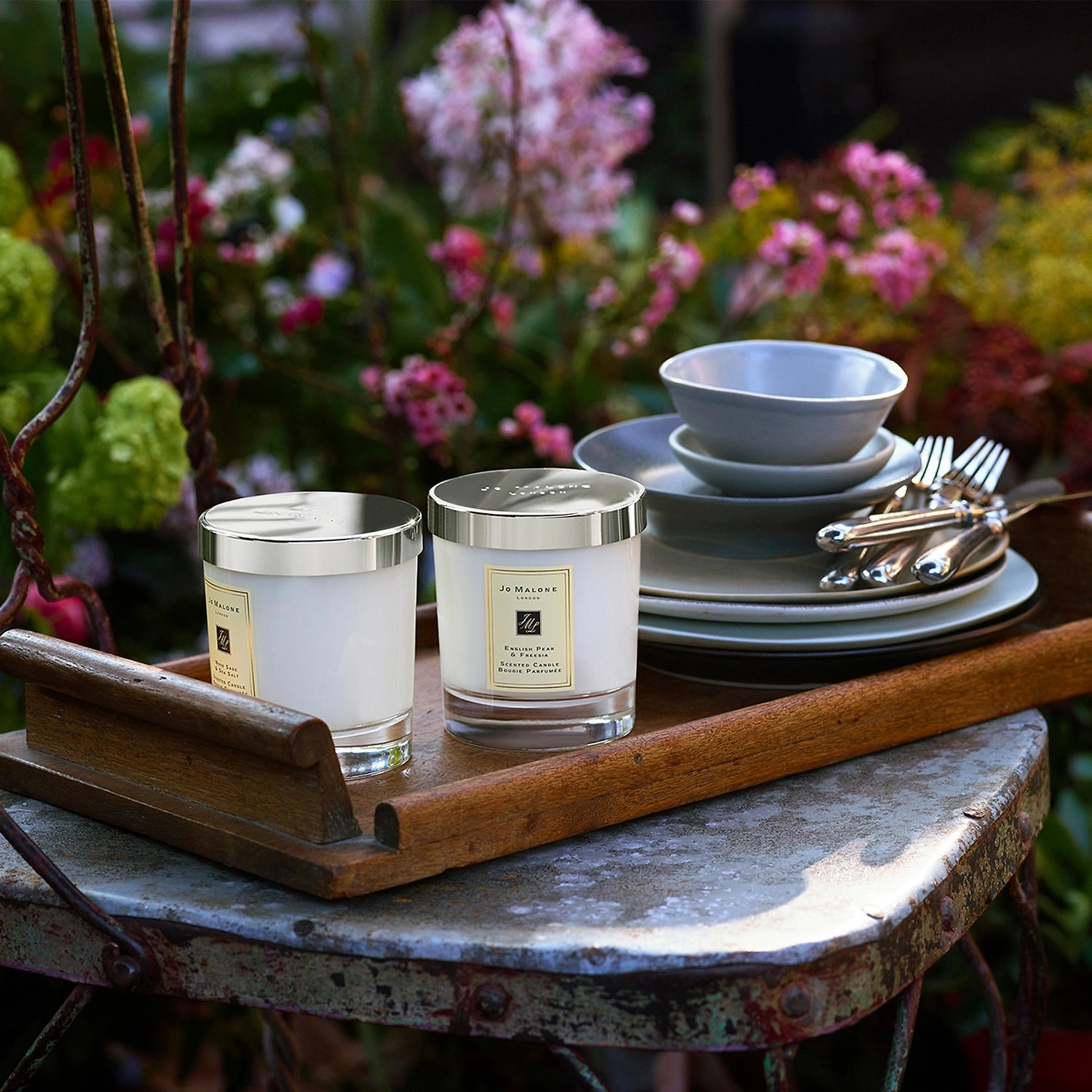 Jo Malone London English Pear & Freesia Travel Candle 2.1 oz/60g Floral Fruity Fragrance - Image 2