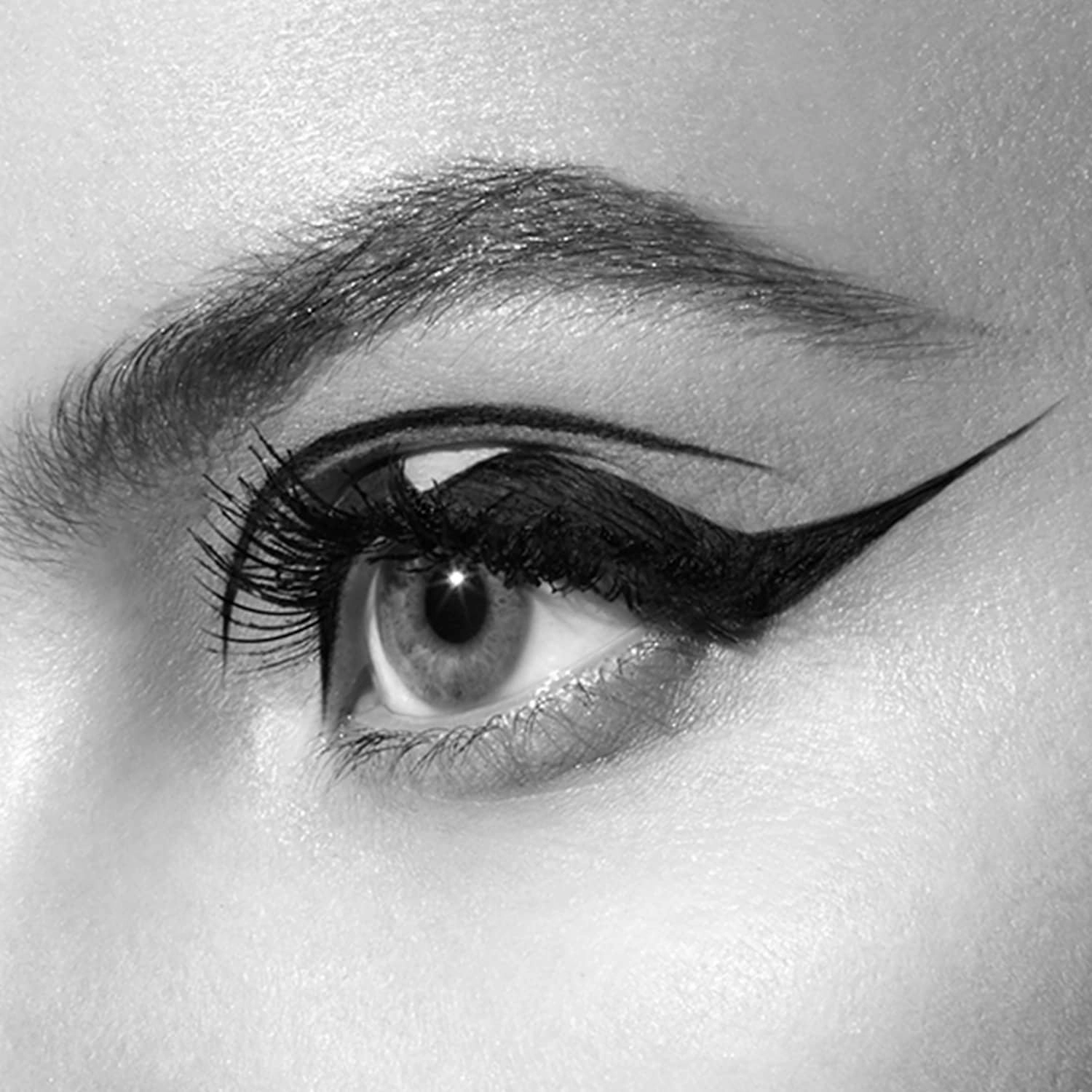 Stila Stay All Day® Waterproof Liquid Eye Liner - Micro Tip, Intense Black - Image 3