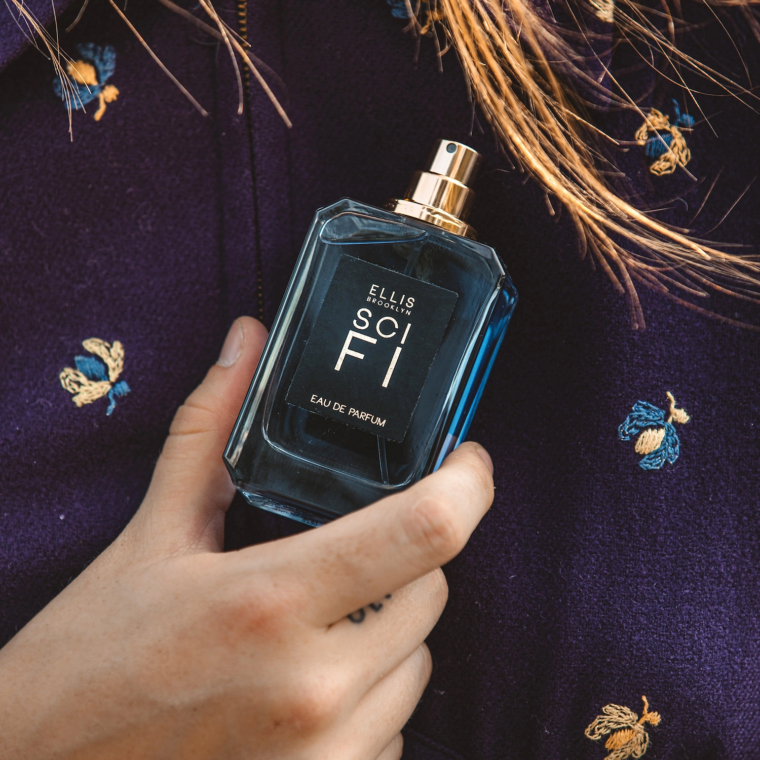 Ellis Brooklyn SCI FI Eau de Parfum Size: 0.33oz/10mL Vegan Warm & Spicy Scent - Image 7