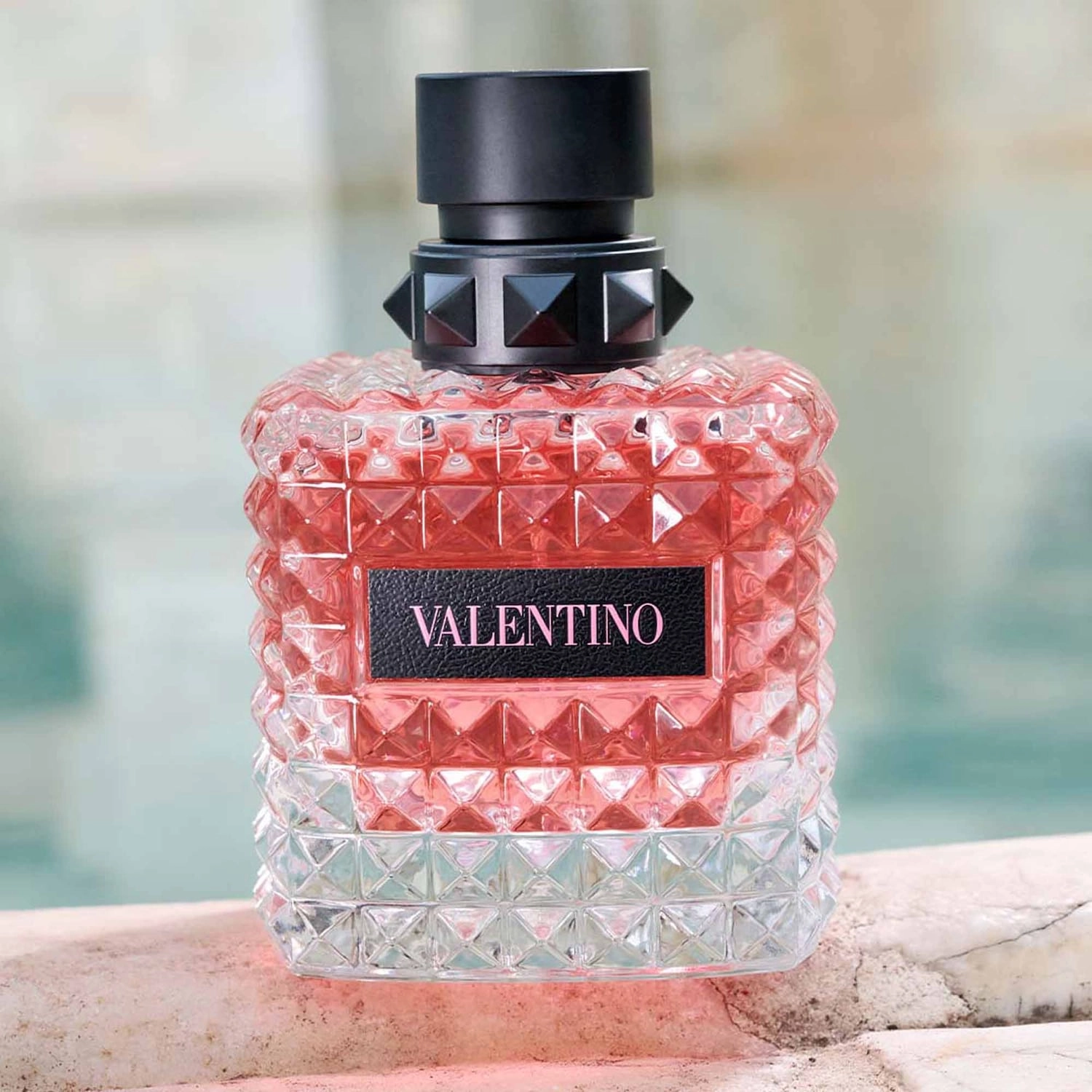 Valentino Donna Born In Roma Eau de Parfum 0.33 oz/10 mL Floral Warm Florals Blackcurrant Jasmine Grandiflorum Bourbon Vanilla - Image 5