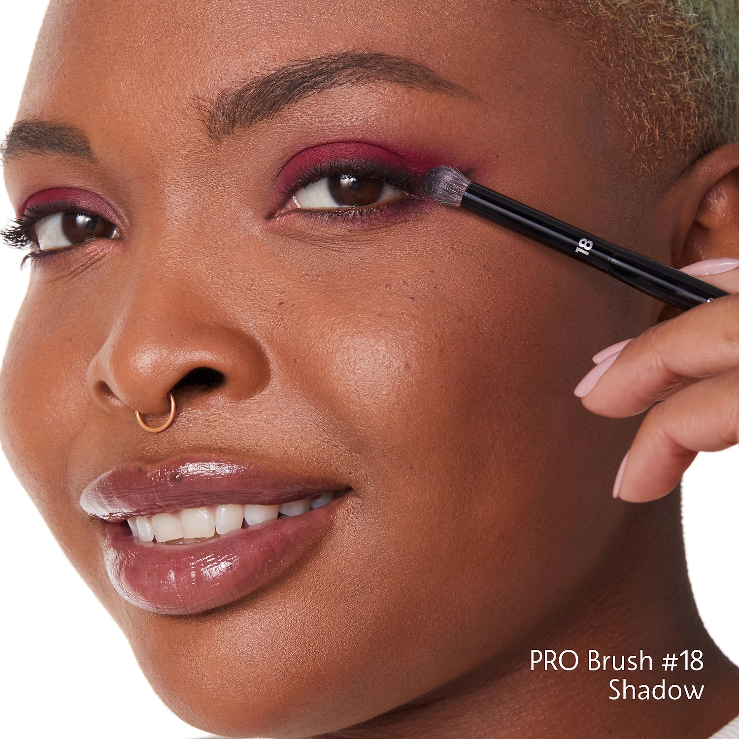 SEPHORA COLLECTION PRO Shadow Brush #18 - Image 5