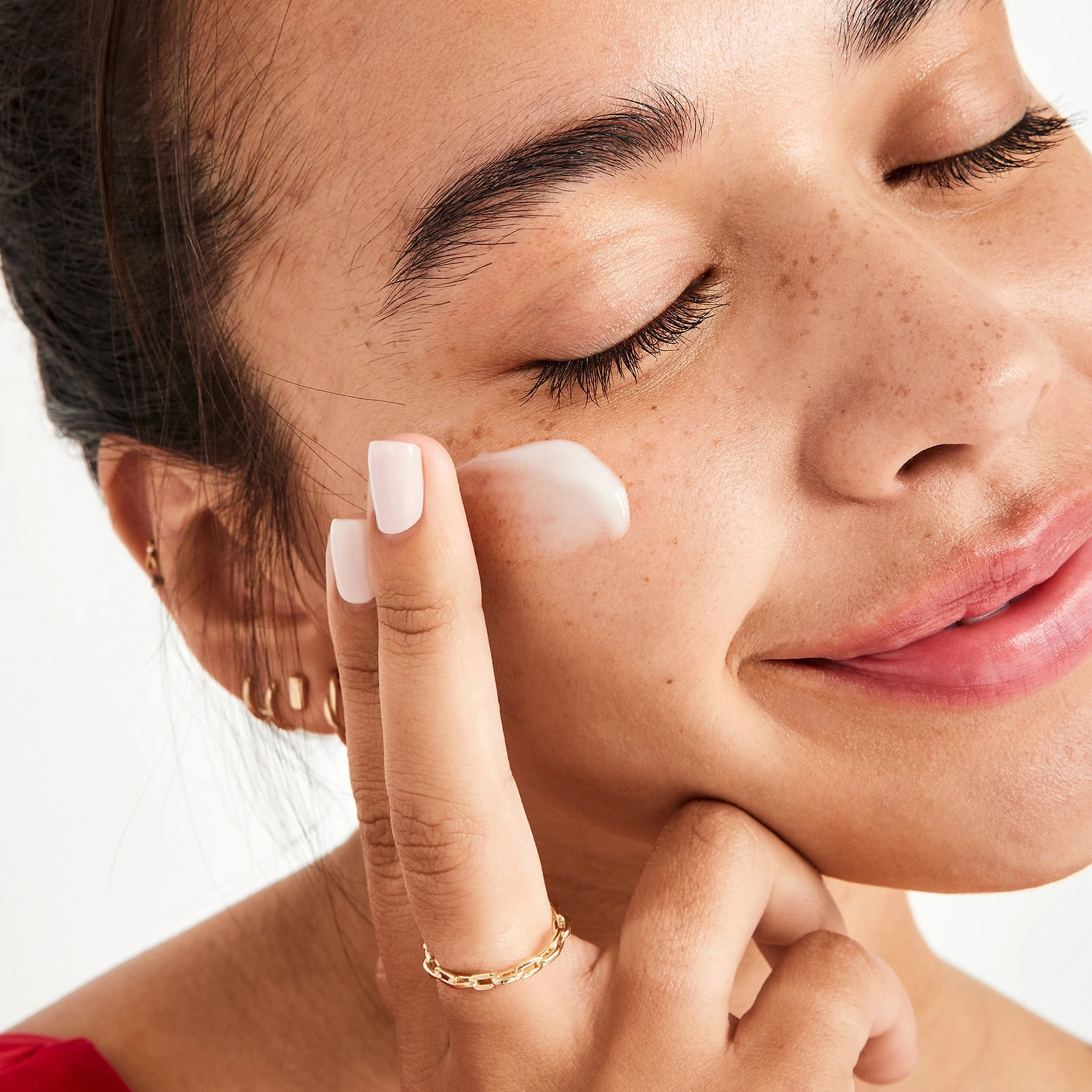 First Aid Beauty Ultra Repair Oil-Control Moisturizer 1.7 oz/50 mL - Mattifying Hydration for Oily/Combo/Normal Skin - Image 4