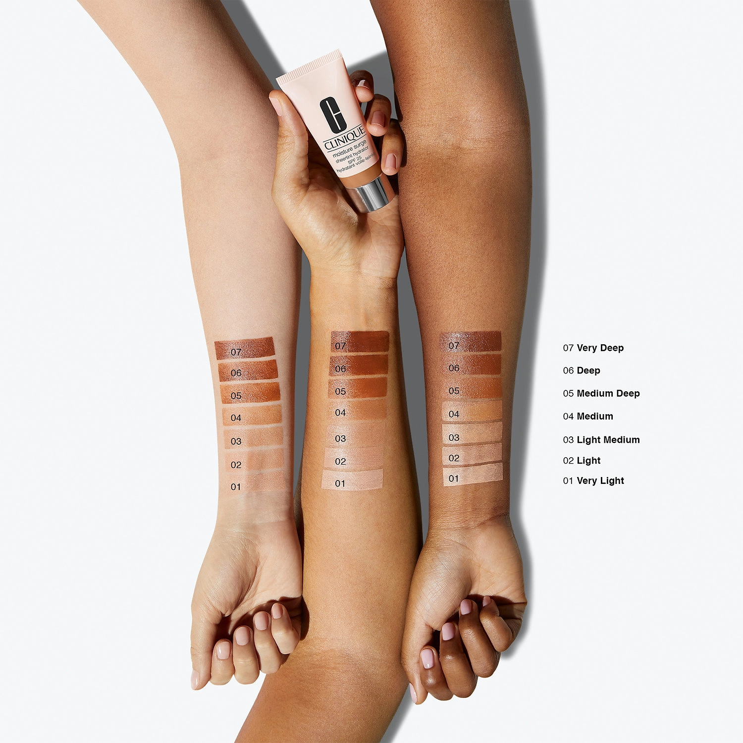 CLINIQUE Moisture Surge™ Sheertint Hydrator Broad Spectrum SPF 25 Tinted Moisturizer - Very Deep - Image 5