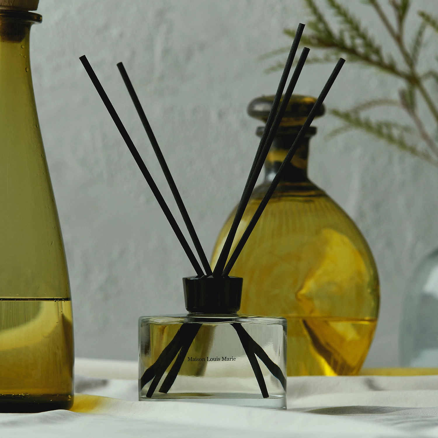 Maison Louis Marie No. 04 Bois de Balincourt Diffuser 8.5 oz/250 mL Vegan Woody & Earthy Scent - Image 3