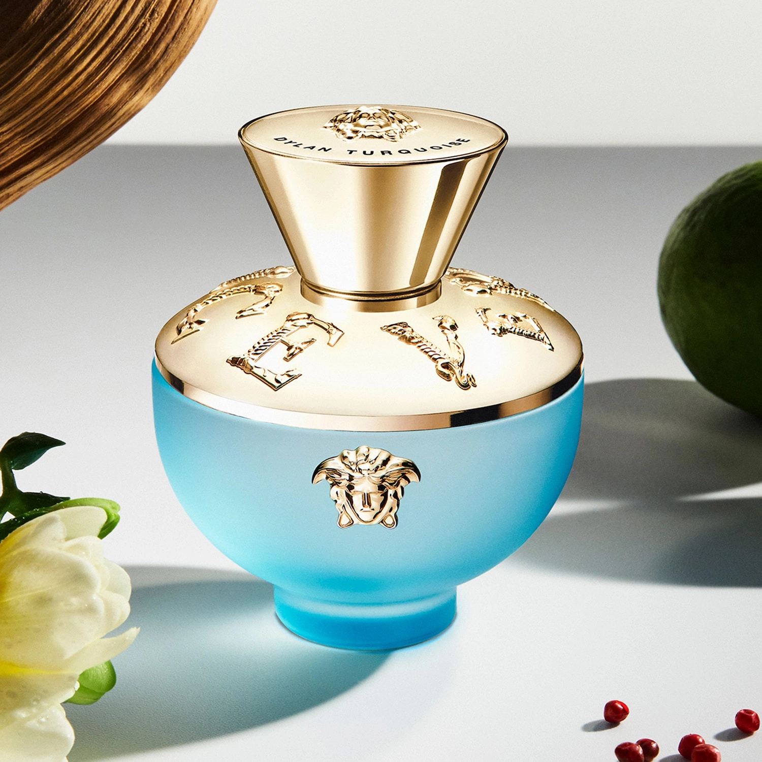 Versace Dylan Turquoise Ovetto Spray 0.34 oz/10 mL Fresh Florals - Image 6