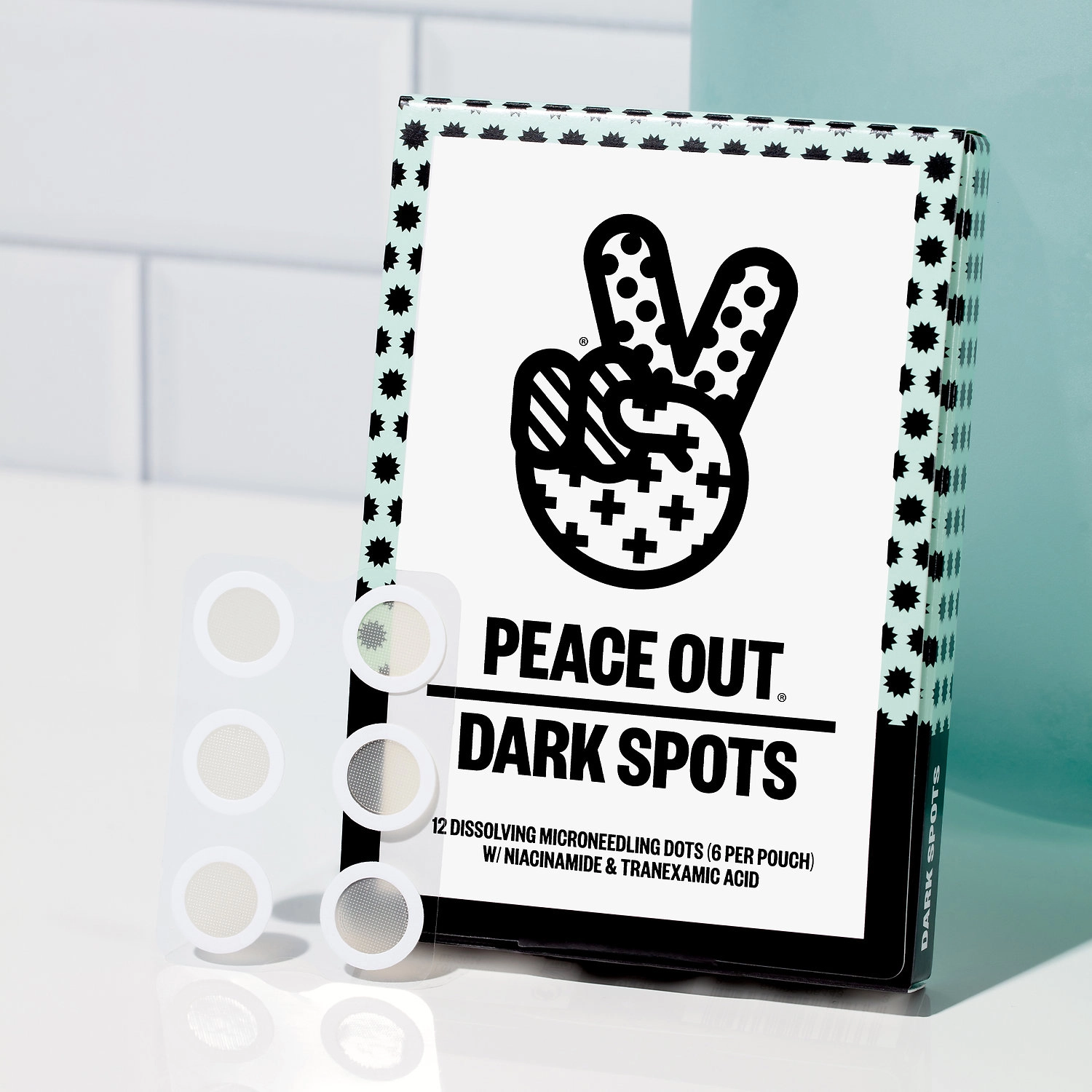 Peace Out Microneedling Dark Spot Brightening Dots with Hyaluronic Acid - Image 4