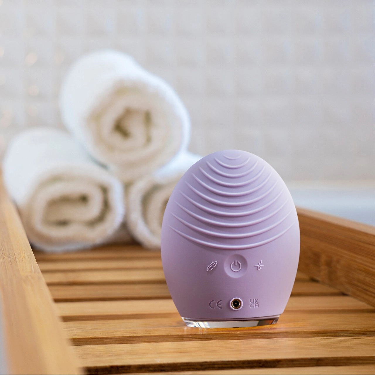 FOREO LUNA™ 4 Facial Cleansing & Firming Massage for Sensitive Skin - Image 5