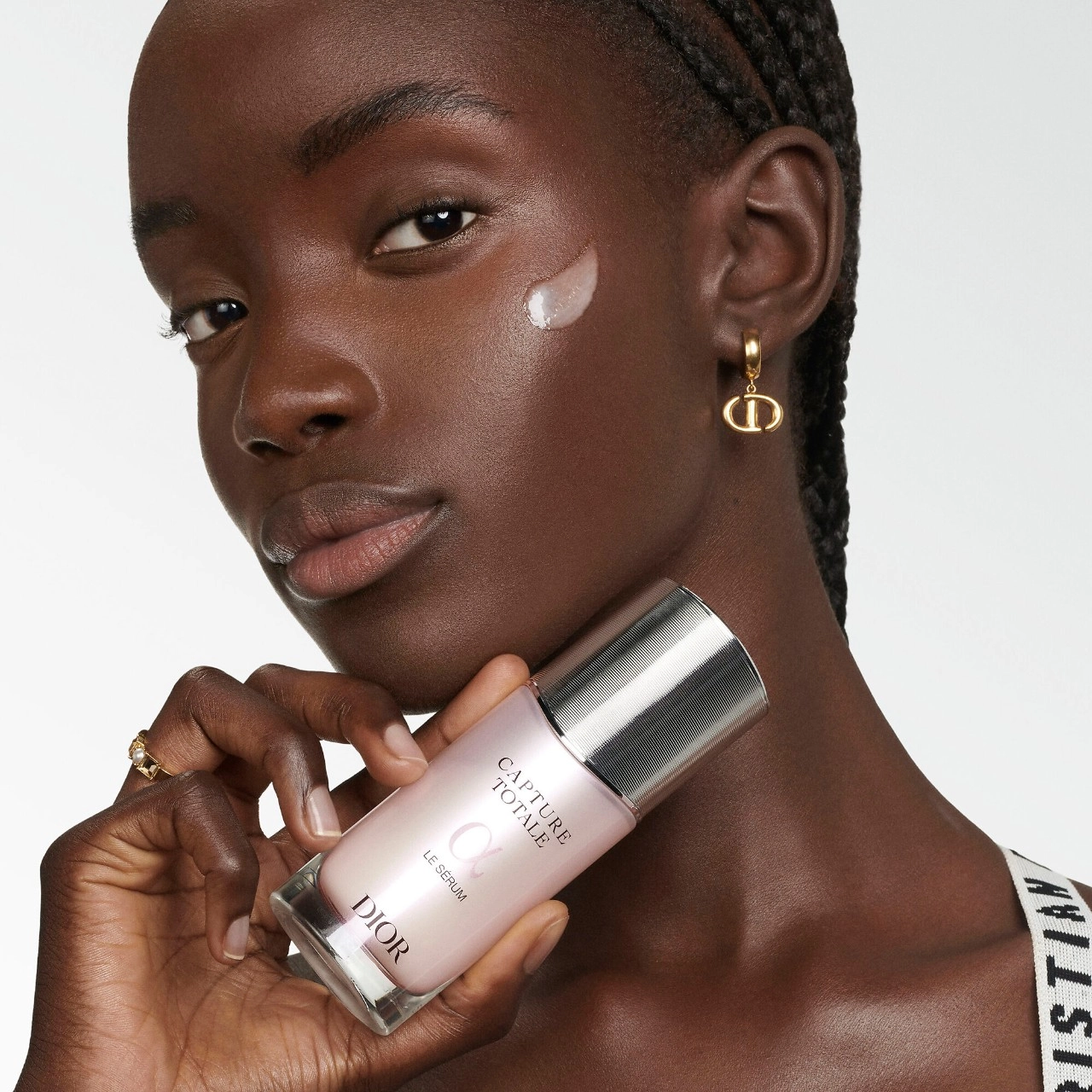 Dior Capture Totale Le Sérum Anti-Aging Serum - Unveil Timeless Radiance - Image 3