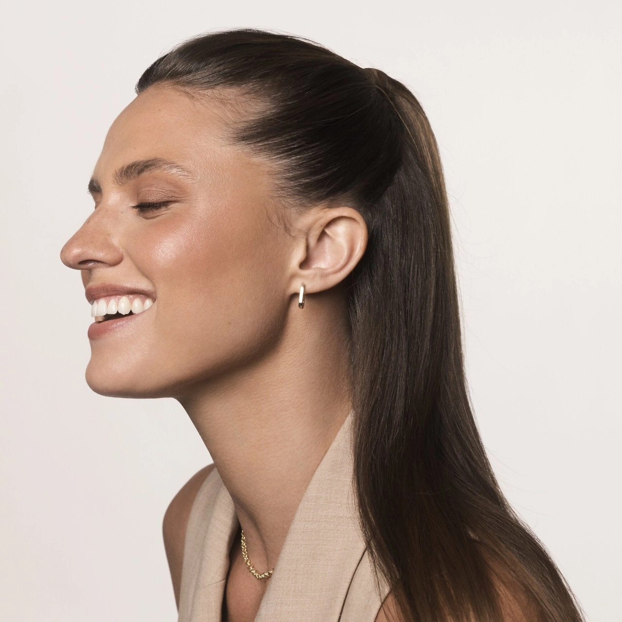 Living Proof No Frizz Smooth Styling Cream 8 oz / 236 mL - Image 8