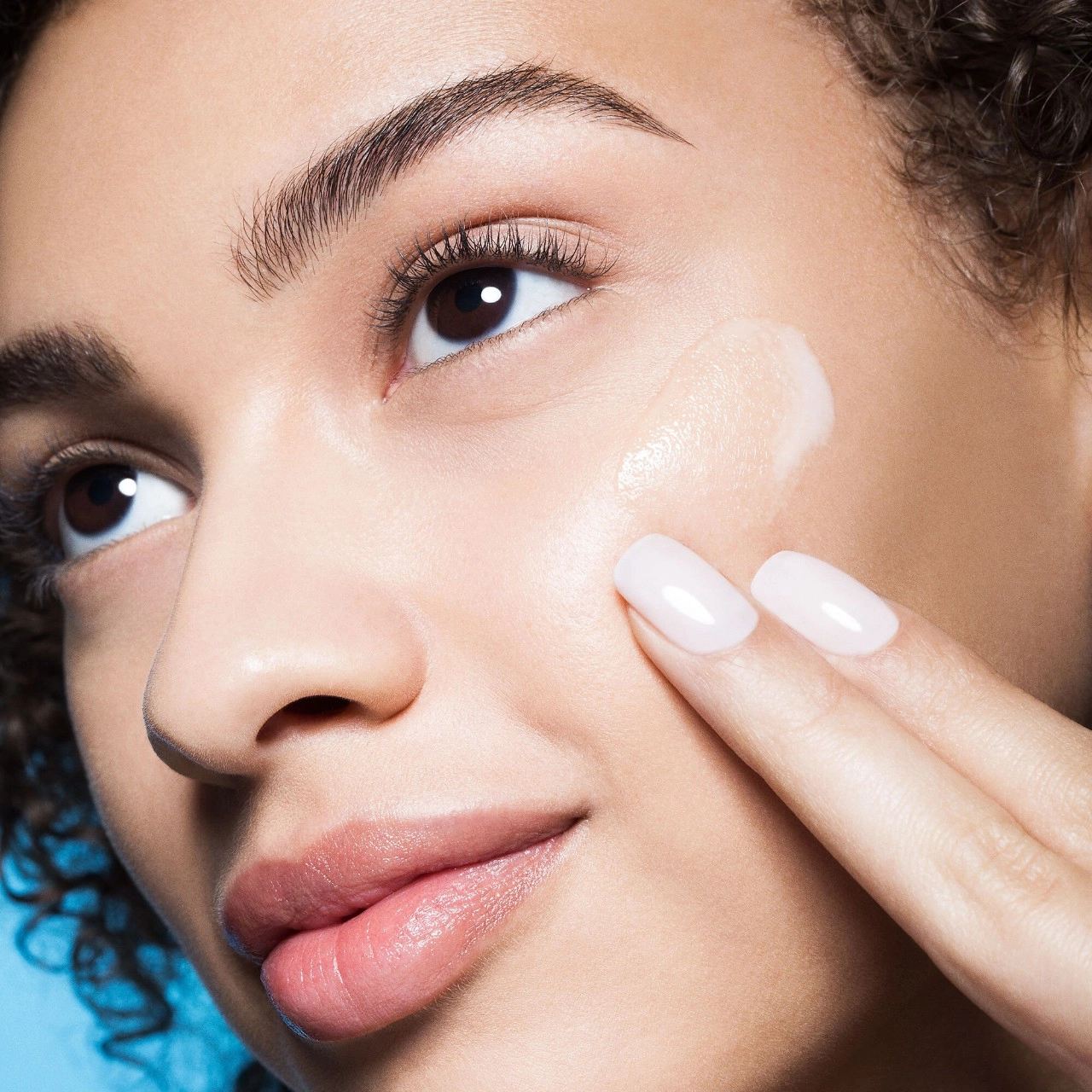 Shiseido Ultra Sun Protection Lotion Broad Spectrum SPF 50+ for Sensitive Skin & Children 3.3 oz/100 mL - Image 4