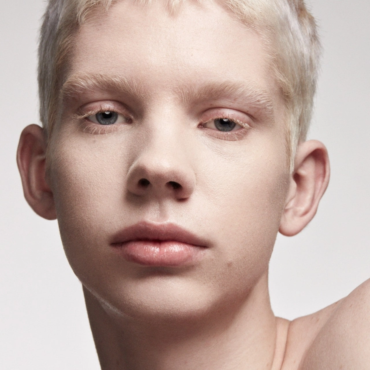 Fenty Beauty Pro Filt’r Soft Matte Longwear Liquid Foundation 120 - Fair Skin - Image 4