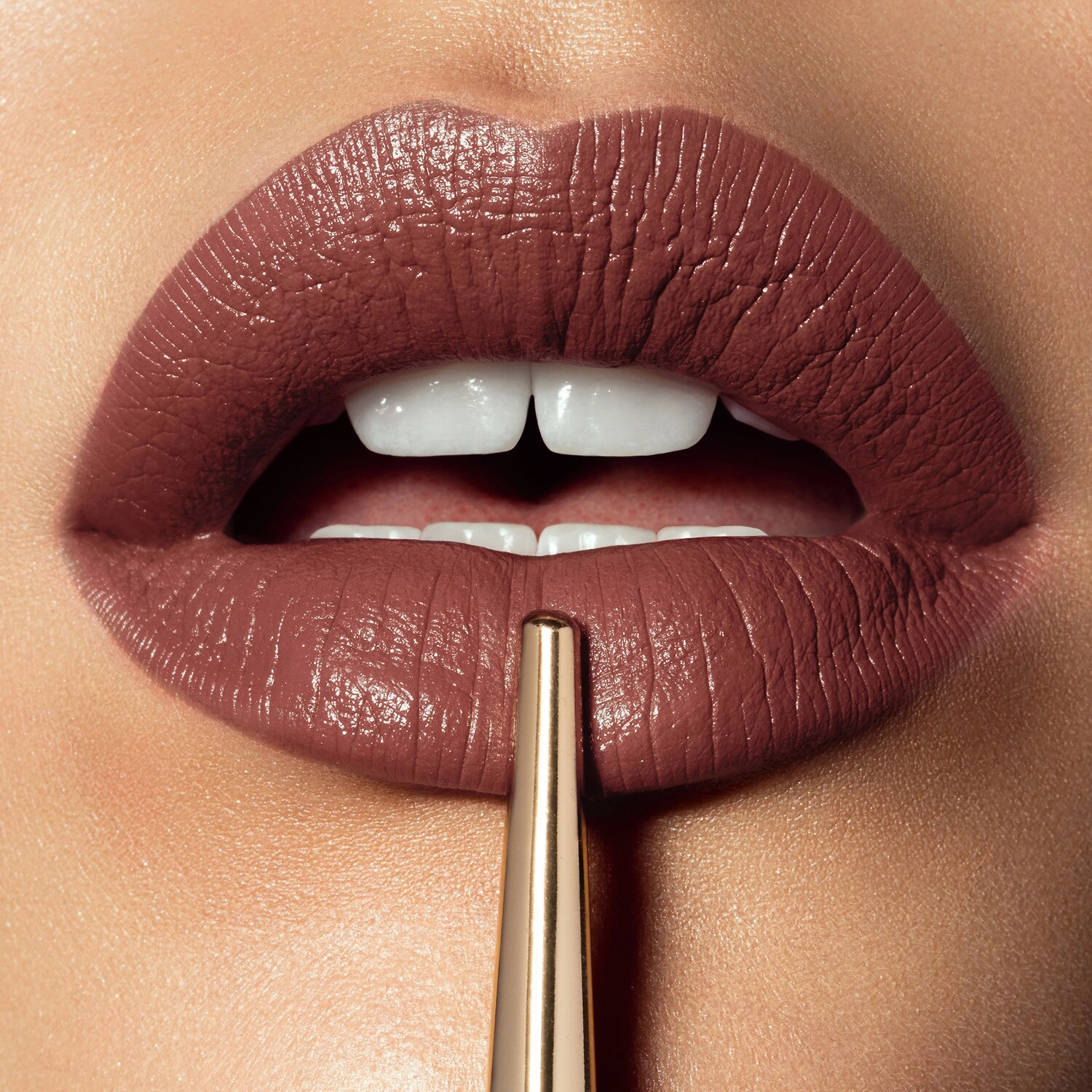 Hourglass Confession™ Ultra Slim High Intensity Refillable Lipstick - I'm Addicted Terracotta Rose - Image 4