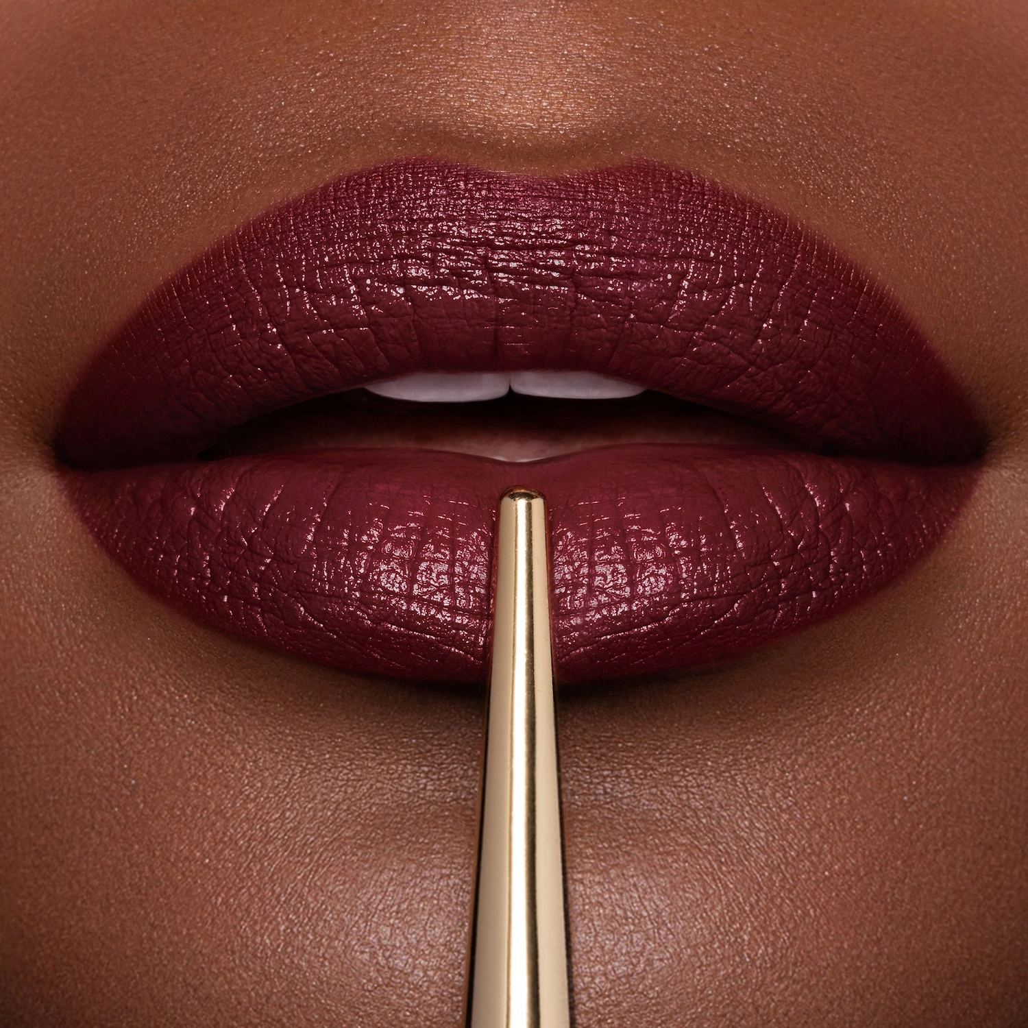 Hourglass Confession™ Ultra Slim High Intensity Refillable Lipstick in I Can't Live Without - Red Currant - Image 6