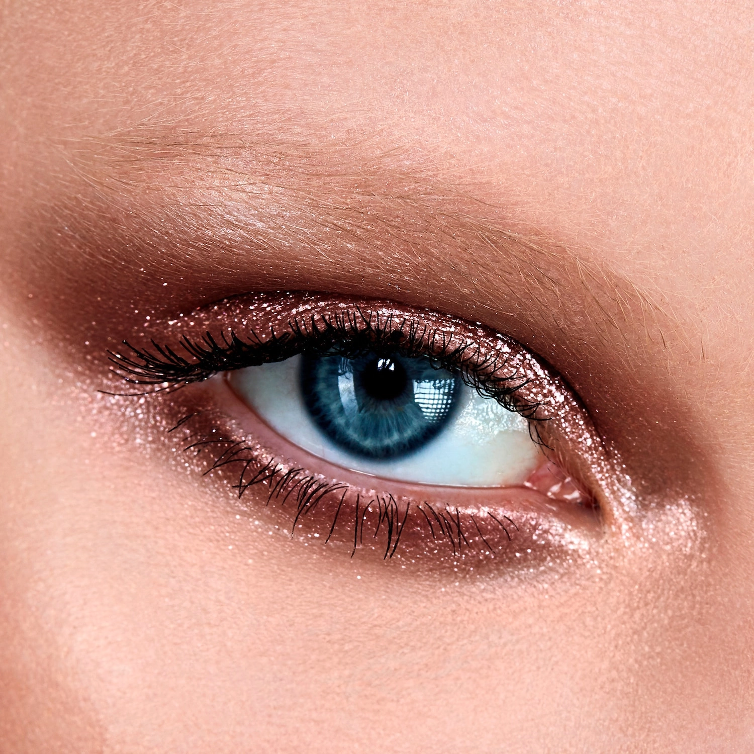 Hourglass Scattered Light Glitter Eye Shadow in Smoke - Taupe Color - Image 2