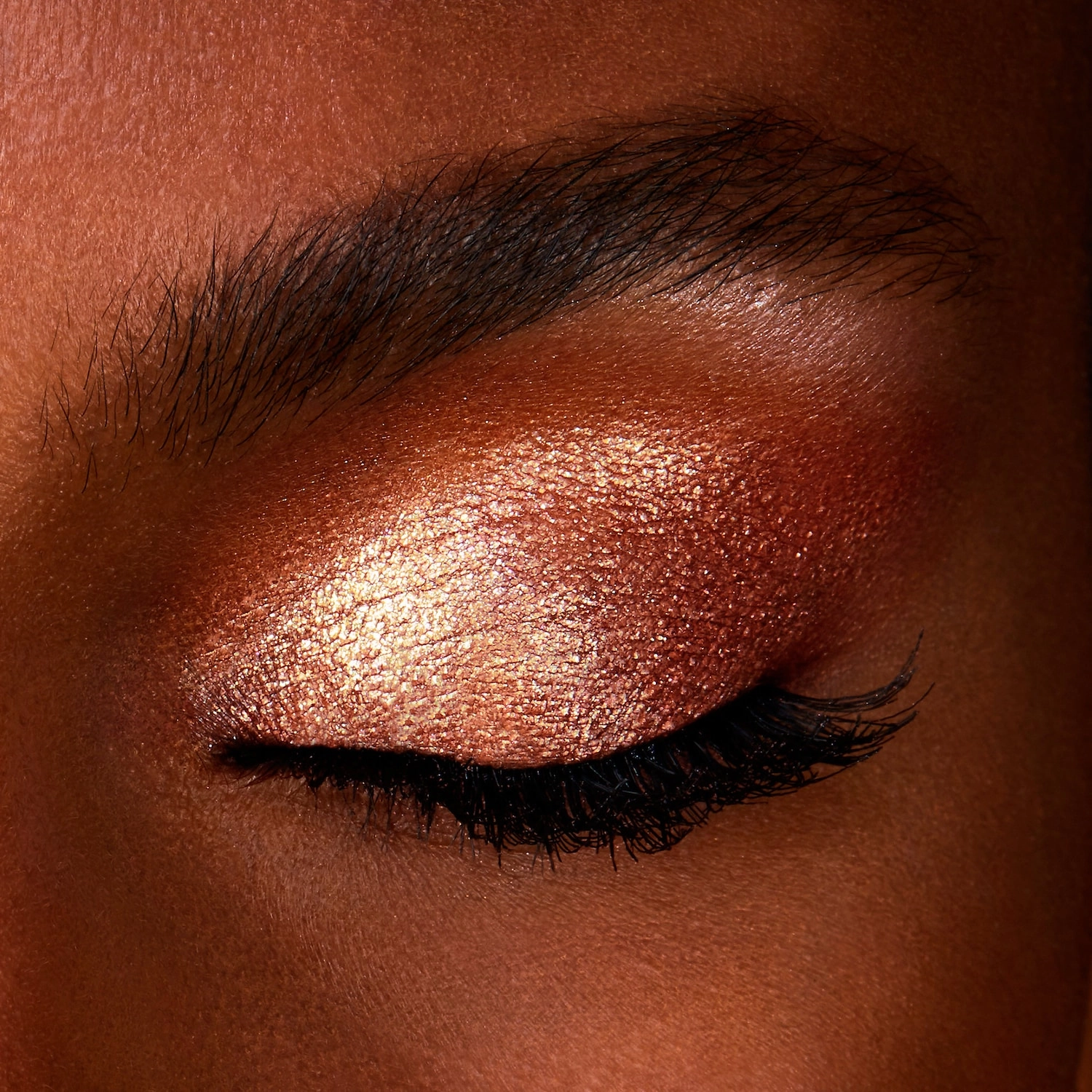 Hourglass Scattered Light Glitter Eye Shadow - Foil Gold Vegan Shimmer Finish - Image 2