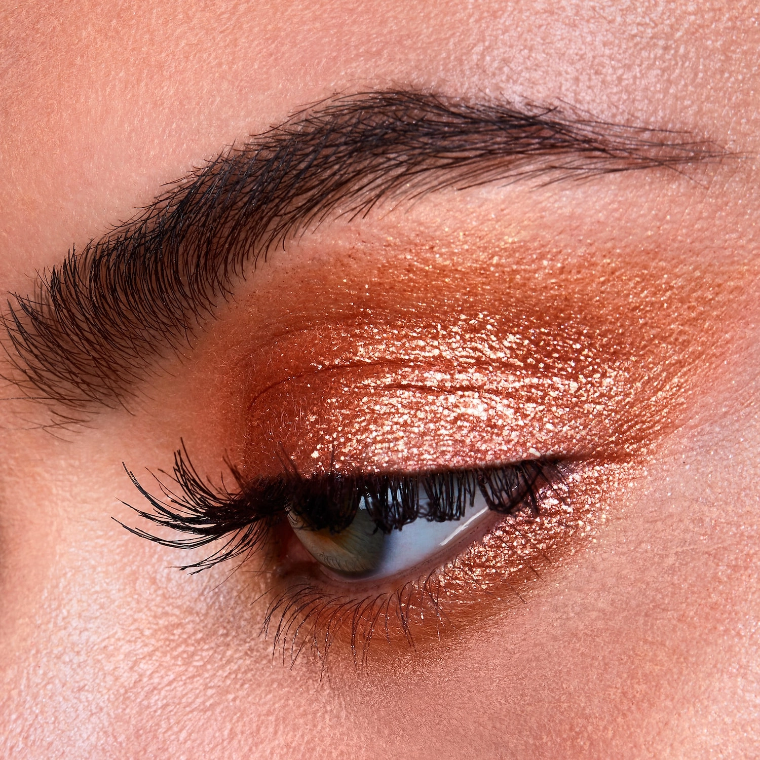 Hourglass Scattered Light Glitter Eye Shadow - Foil Gold Vegan Shimmer Finish - Image 4