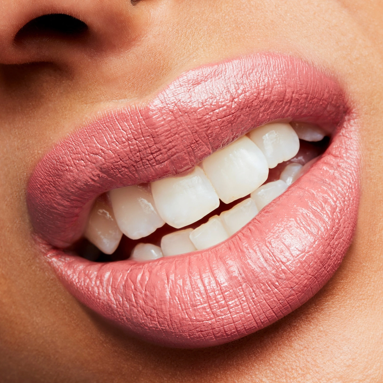 MAC Cosmetics Amplified High-Pigment Lipstick Color: Cosmo - Pink Coco - Image 4