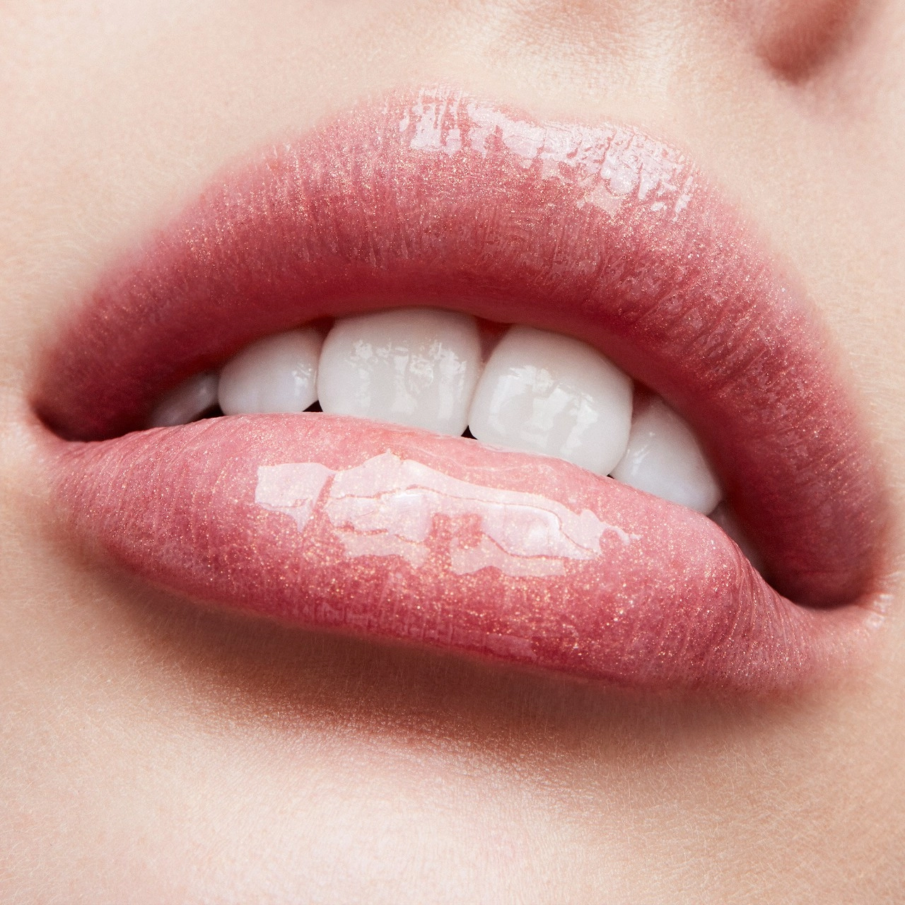 MAC Cosmetics Lipglass Nymphette - Sunny Golden Pink - Image 4