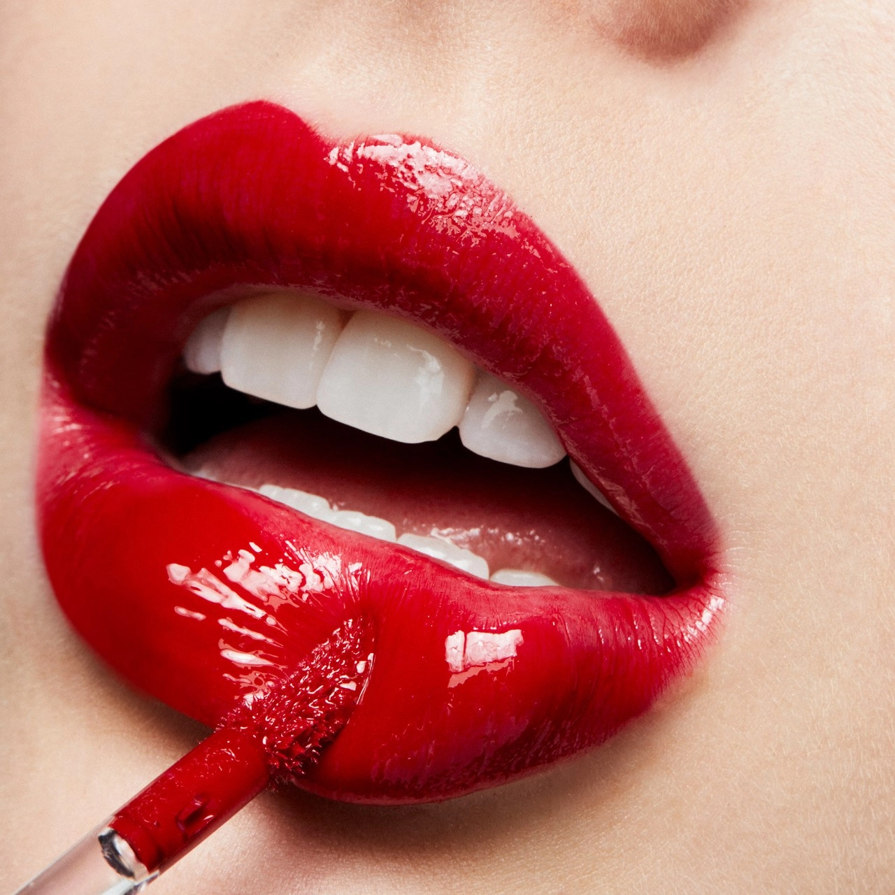 MAC Cosmetics Lipglass Color: Ruby Woo - Vivid Blue Red - Image 3