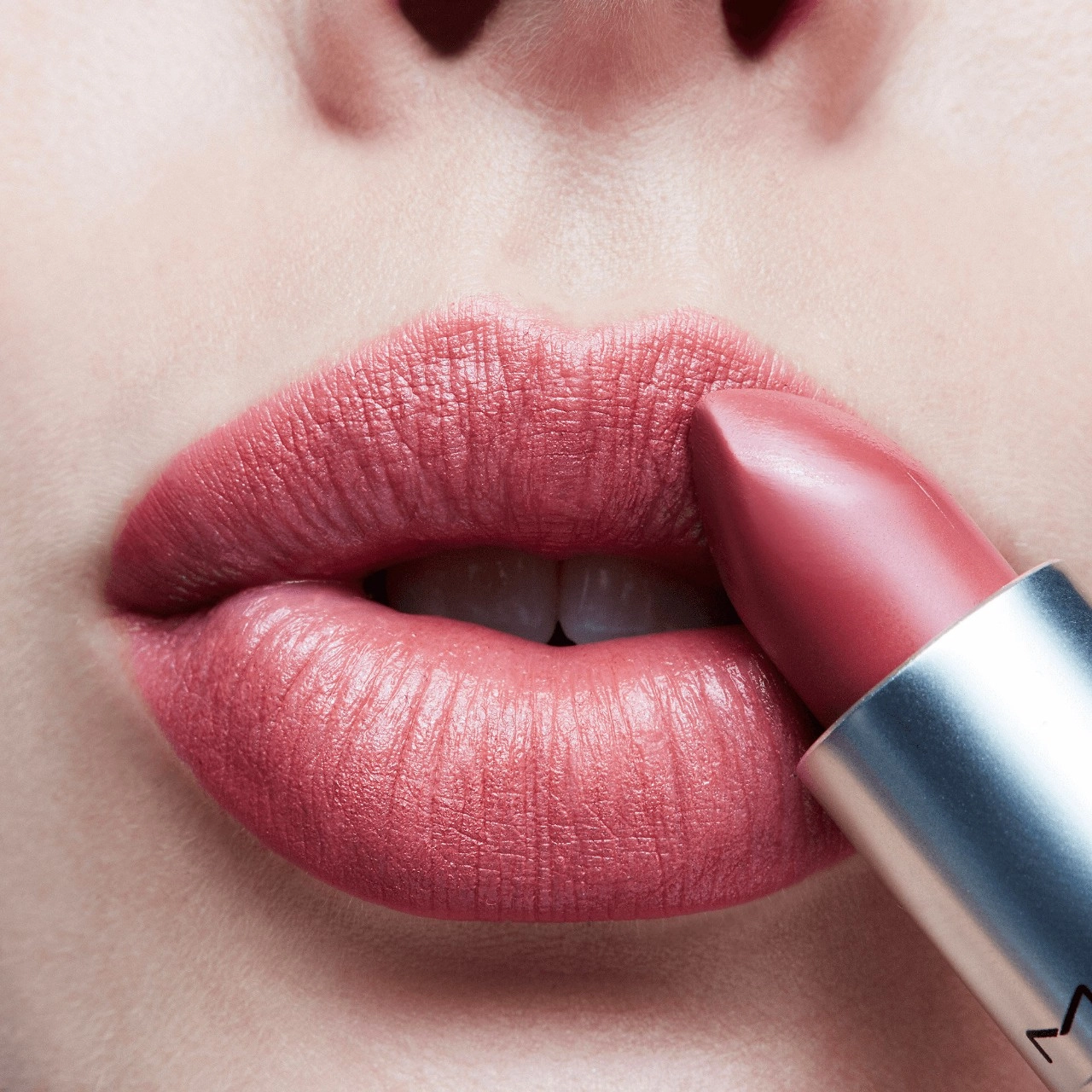 MAC Cosmetics Matte Lipstick Color: Mehr - Dirty Blue Pink - Image 3