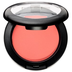 MAC Cosmetics Powder Blush Color: Peaches