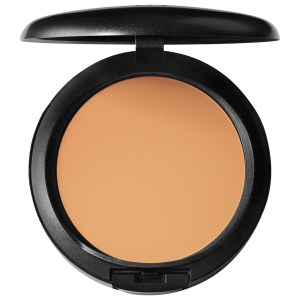MAC Cosmetics Studio Fix Powder Plus Foundation Color: C8 - Deep Golden Olive with Golden Undertone for Dark Skin