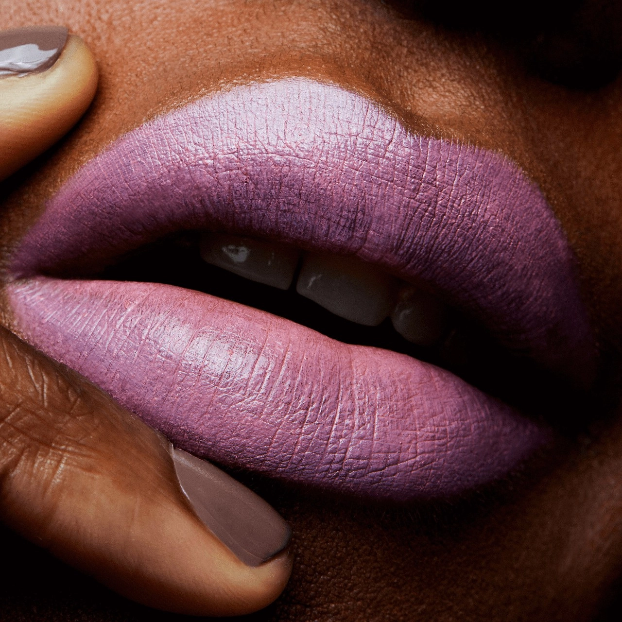 MAC Cosmetics Satin Lipstick in Snob - Light Neutral Pink - Image 3