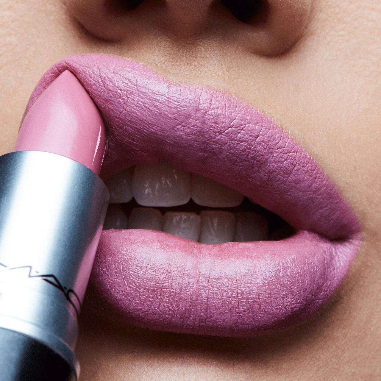 MAC Cosmetics Satin Lipstick in Snob - Light Neutral Pink - Image 5