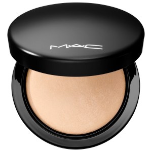 MAC Cosmetics Mineralize Skinfinish Natural Face Powder - Light Plus