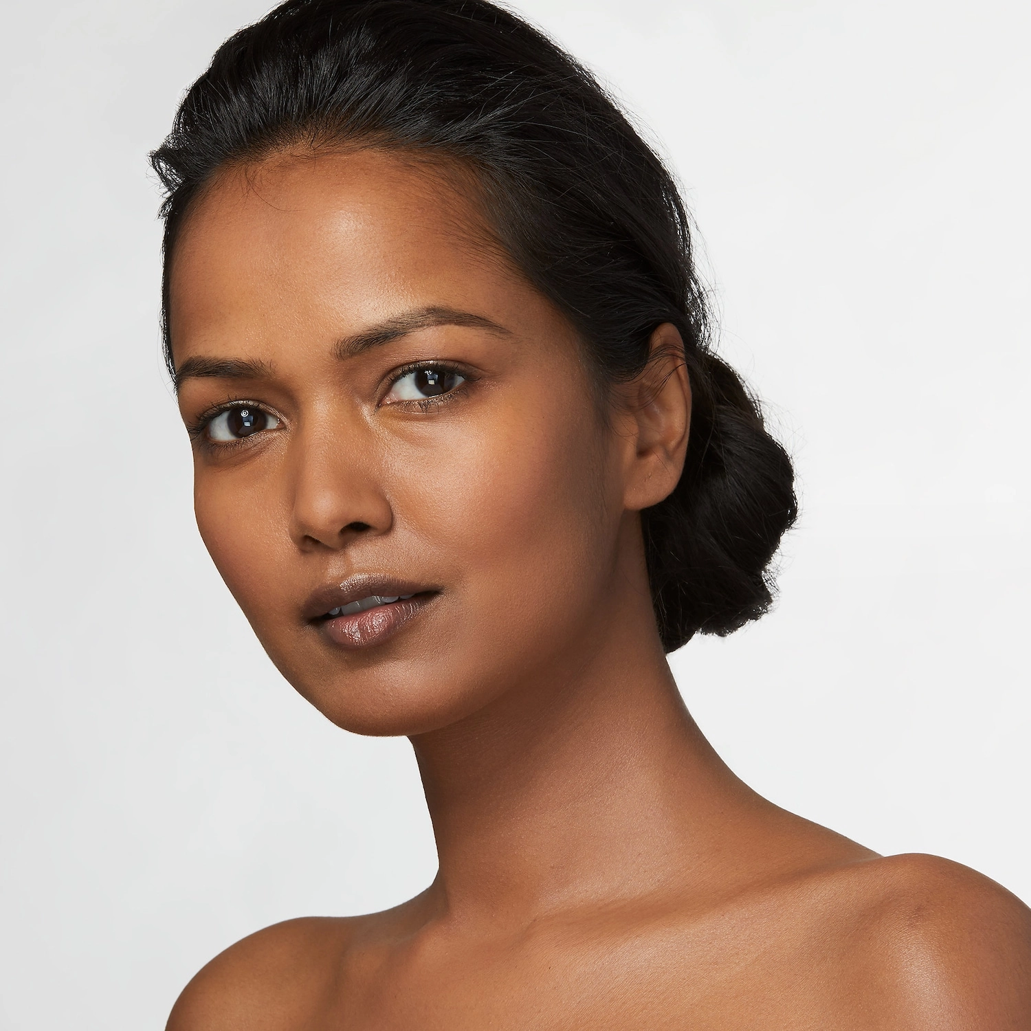 Estée Lauder Double Wear Stay-in-Place Foundation 4N3 Maple Sugar - Medium Tan with Neutral Red Undertones - Image 2