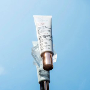 Lise Watier Sun Smart Universal UV Shield SPF 30 - 1 oz/30 mL