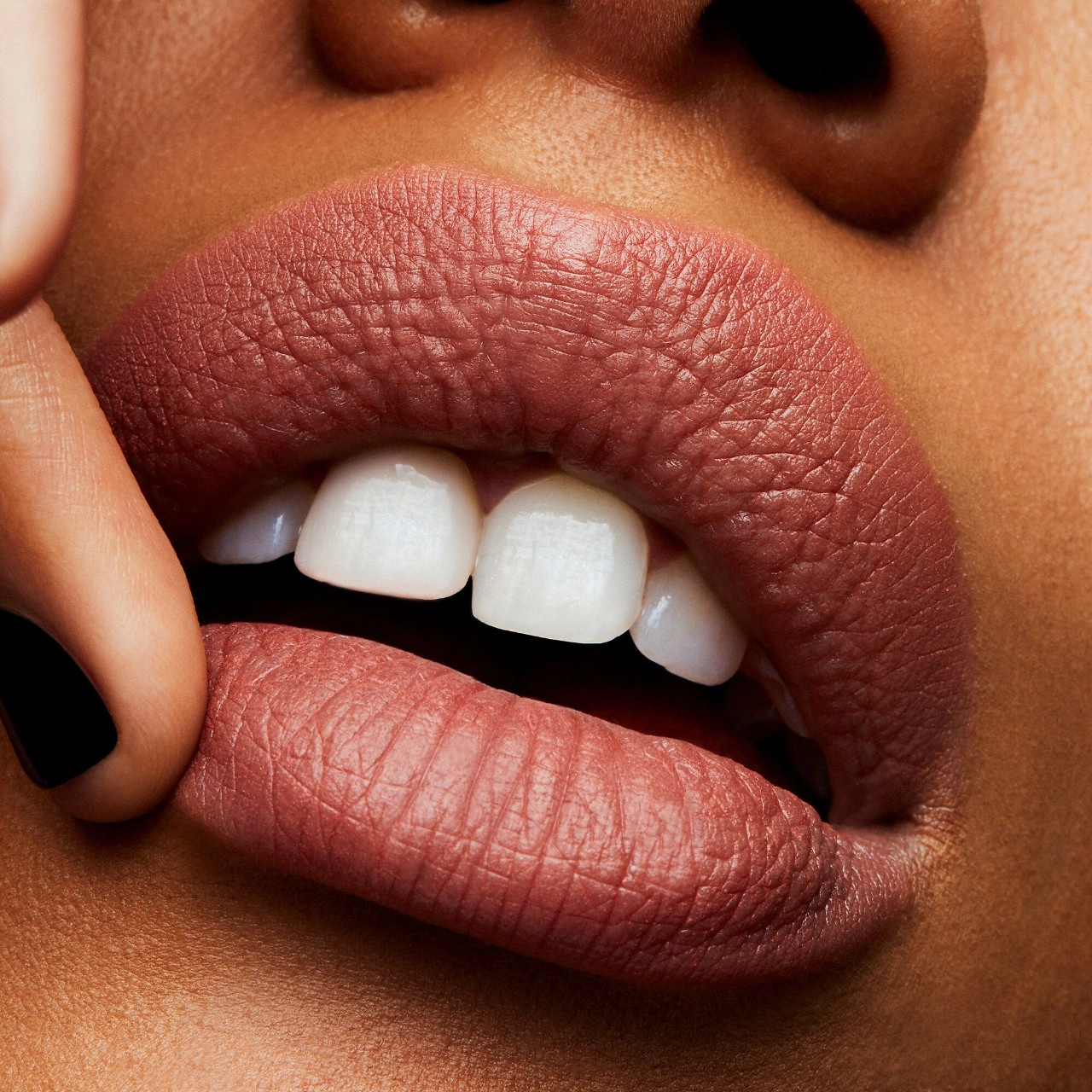 MAC Cosmetics Powder Kiss Lipstick Color: Mull It Over - Dirty Peach - Image 5