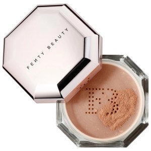 Fenty Beauty Pro Filt'r Instant Retouch Setting Powder - Cashew (Medium to Tan Skin Tones)