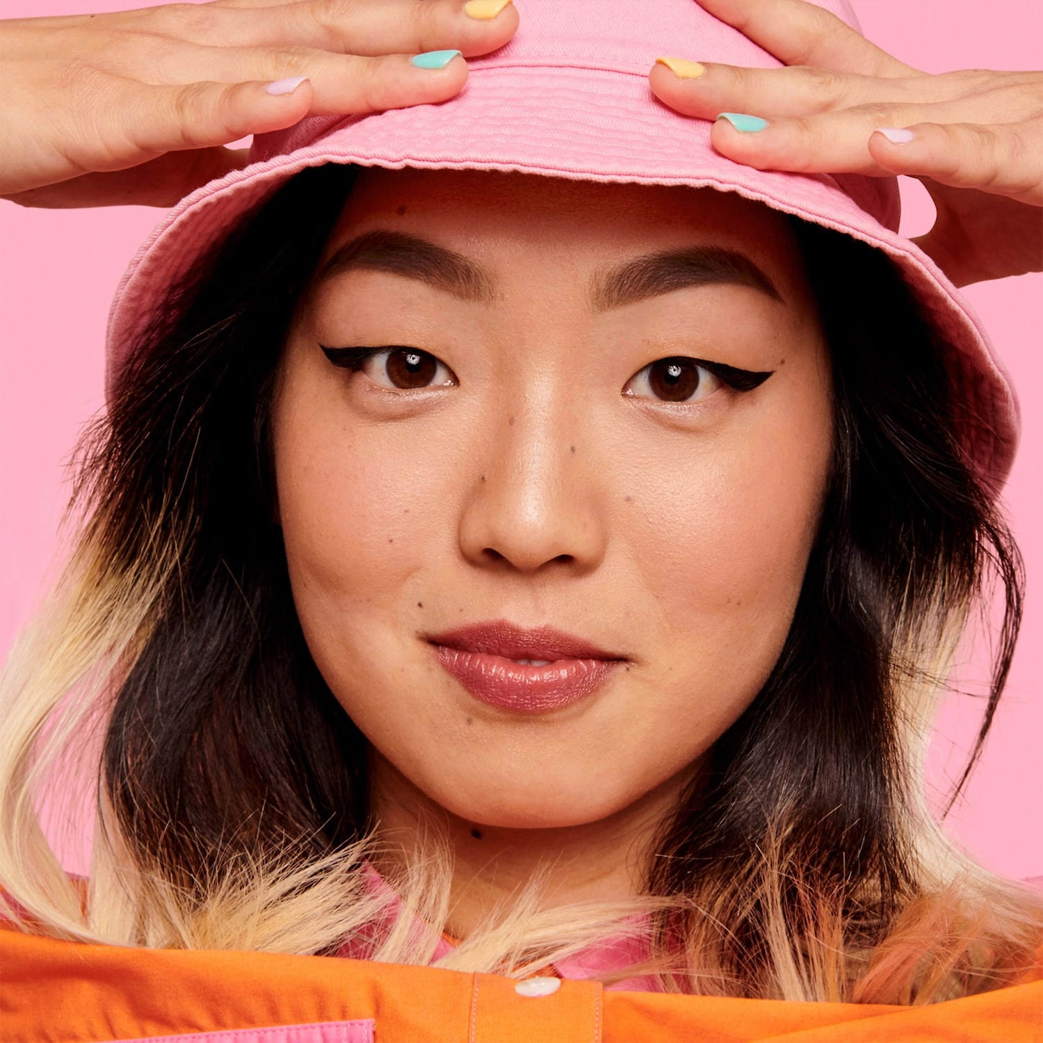 Benefit Cosmetics Roller Liner Waterproof Liquid Eyeliner in Brown - Image 6