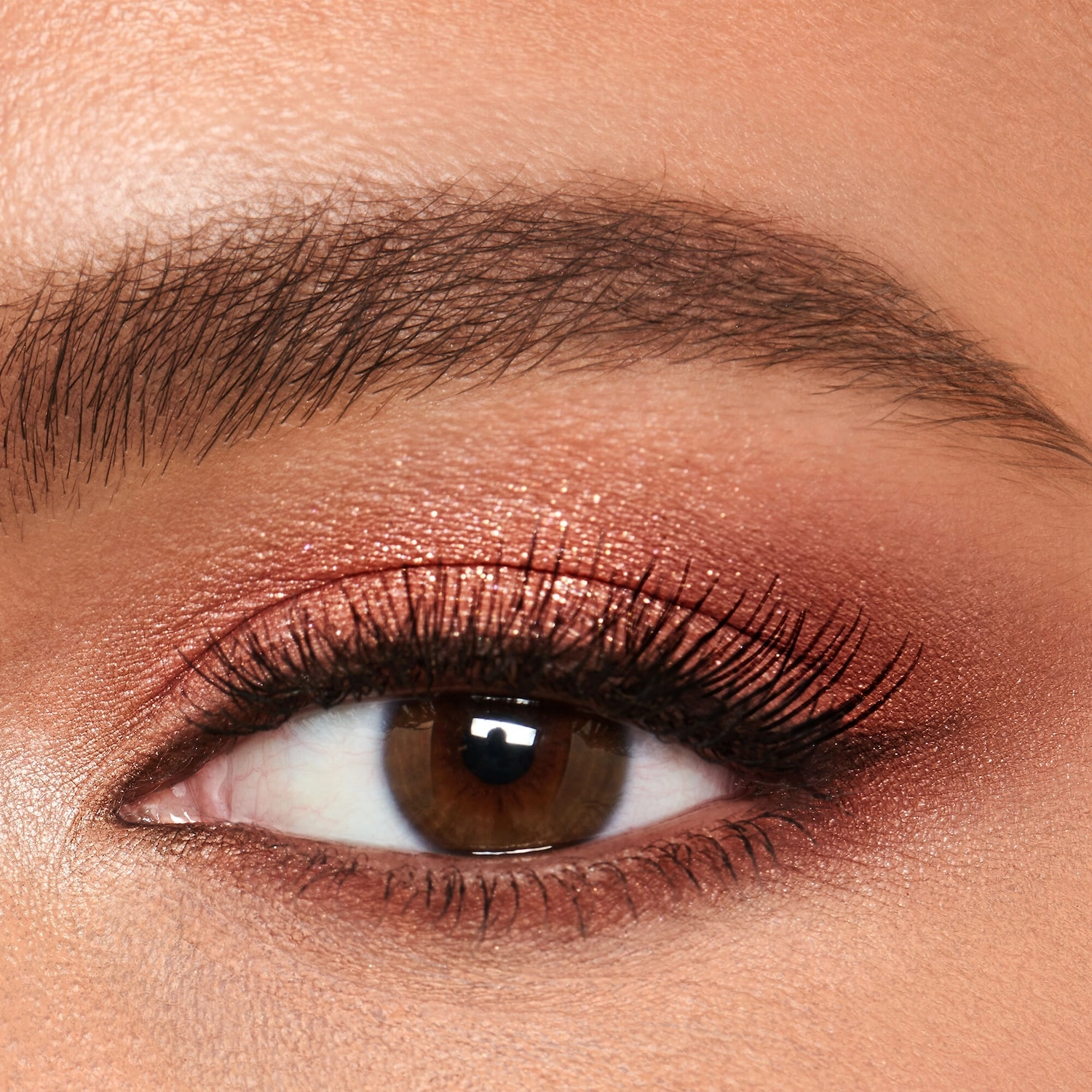 Charlotte Tilbury Luxury Eyeshadow Palette in Pillow Talk Shimmer Finish - Image 3