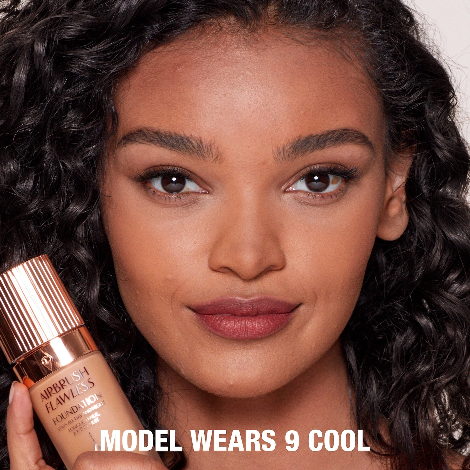 Charlotte Tilbury Airbrush Flawless Longwear Foundation 9 Cool - Tan Skin with Cool Undertones Vegan Cruelty-Free - Image 4