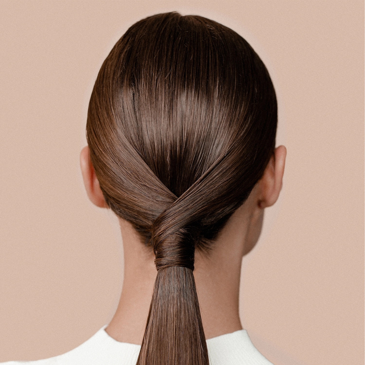 Kérastase Resistance Heat Protecting Leave In Treatment for Damaged Hair 1.7 oz/50 mL - Image 4