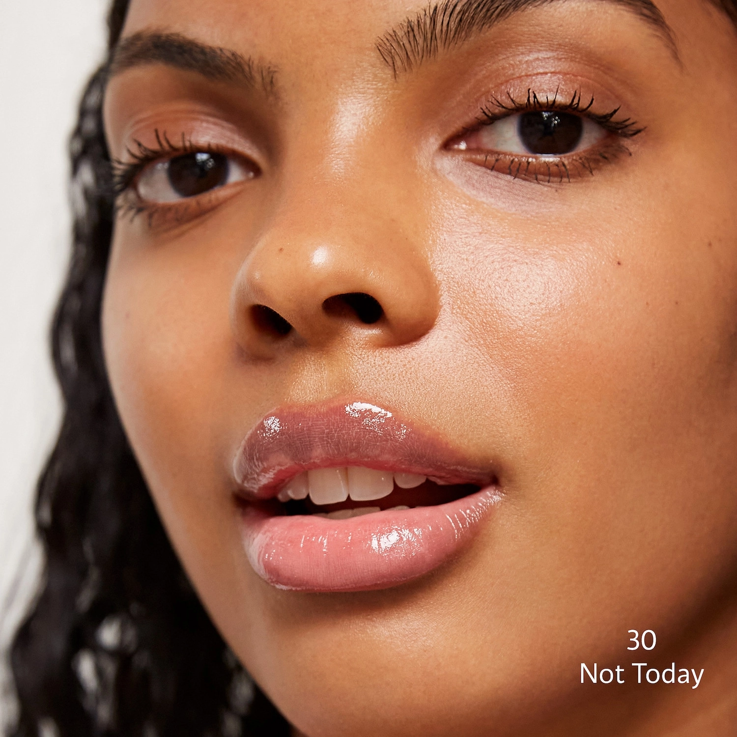 SEPHORA COLLECTION Glossed Lip Gloss in High-Shine, Long-Lasting Formula - Image 3