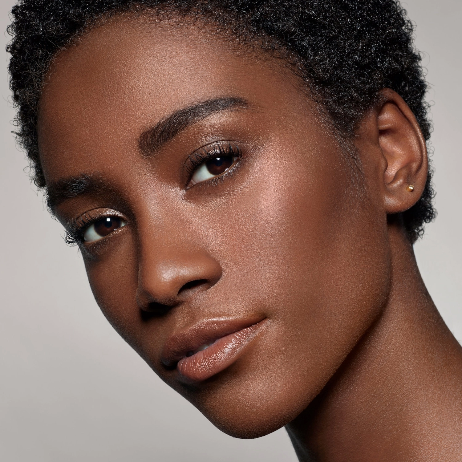 PAT McGRATH LABS Sublime Perfection Foundation Color: Deep 30 - Deep with Neutral Yellow Undertones - Image 6
